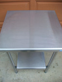 Table inox centrale