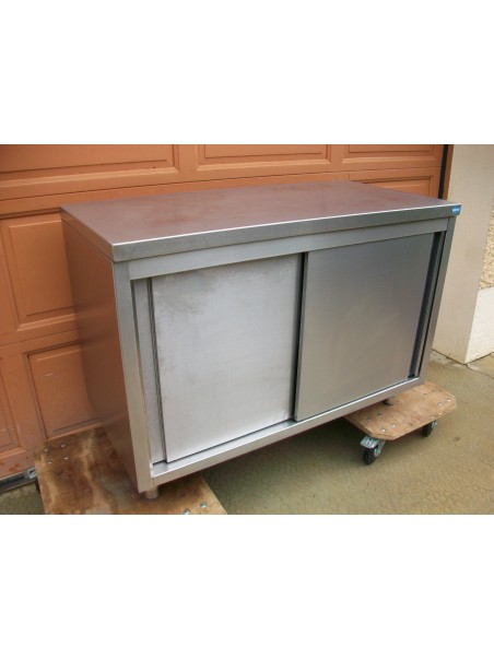 Placard inox traversant